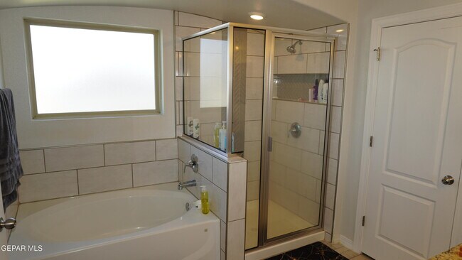 Building Photo - 7341 Eagle Vista Dr