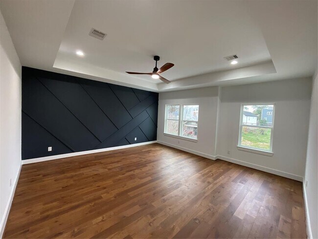 Building Photo - 3038 Webster St
