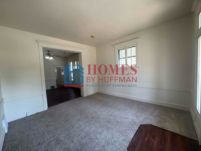 Building Photo - Large Four Bedroom | Two Bath House