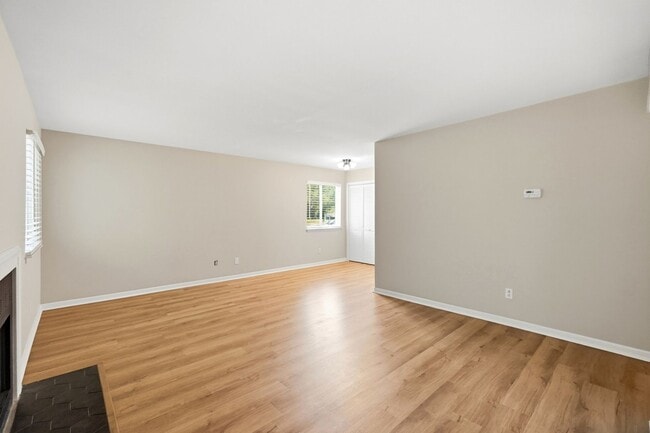 Building Photo - 6132 Heath Ridge Ct