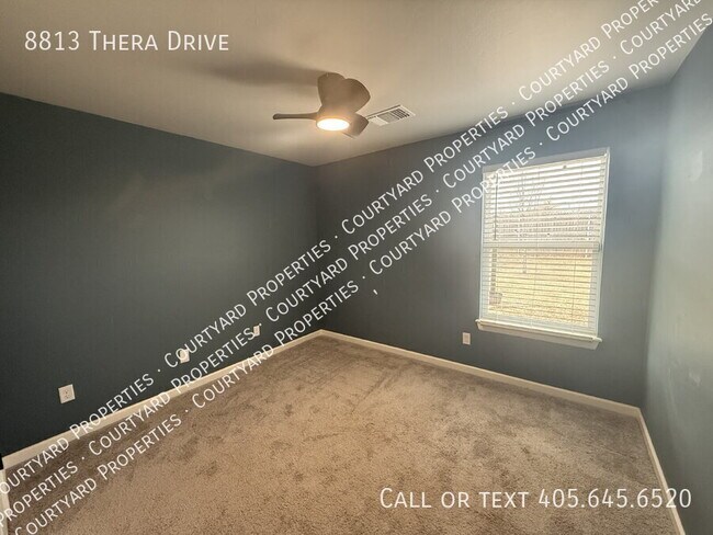 Building Photo - 8813 Thera Dr