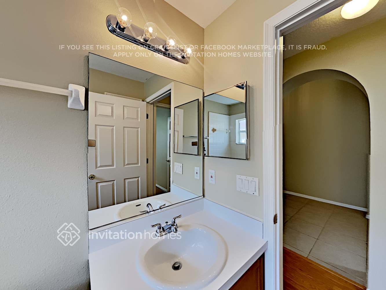 Building Photo - 10210 Merrimac Manor Dr