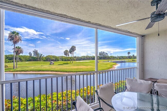 Building Photo - 5539 NE Gulfstream Way