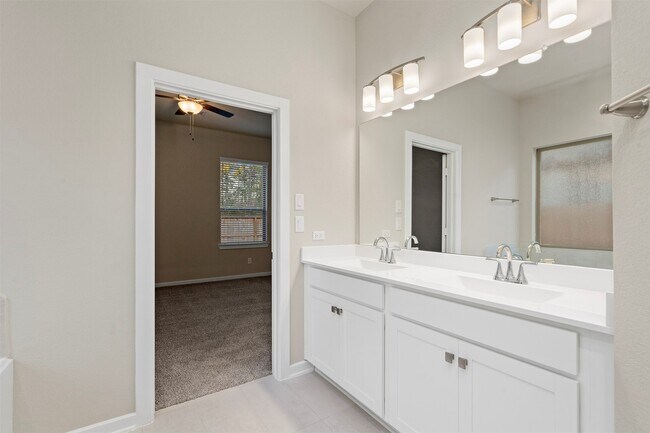 Building Photo - 131 Lukewood Cir