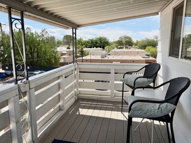 Building Photo - Humble Abode