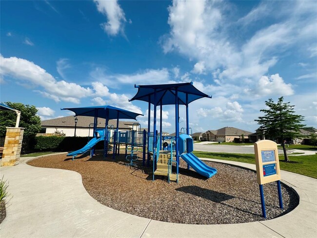 Building Photo - 18120 Leccion Dr