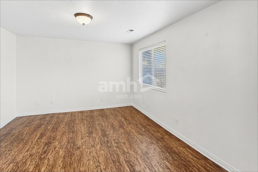 Building Photo - 5544 Lopalena Cir