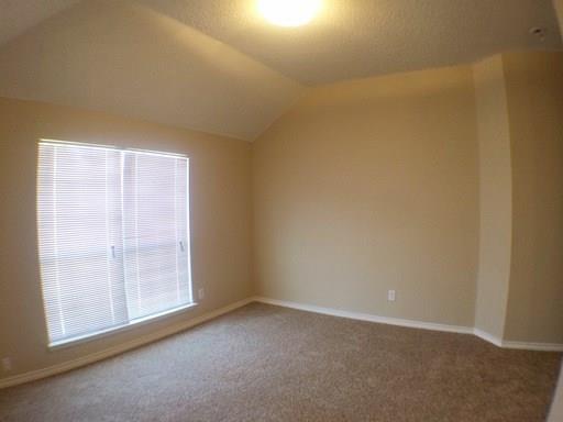 Building Photo - 2310 Crest Park Dr