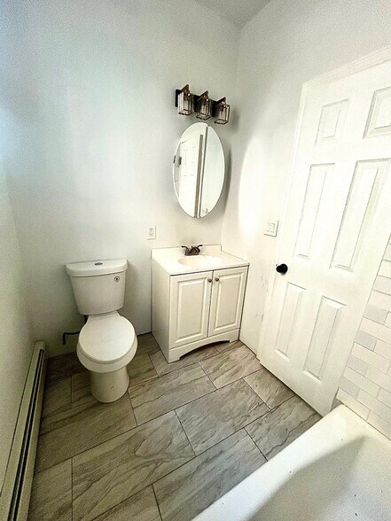 Bathroom - 205 N 16th St