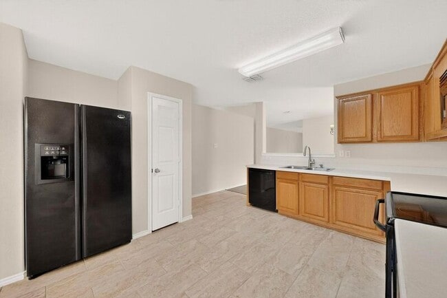 Building Photo - 12829 Pearson Dr