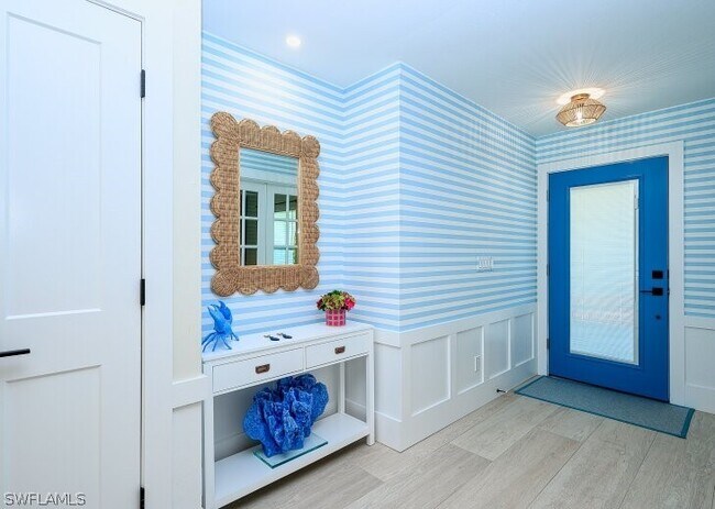 Building Photo - 760 106th Ave N