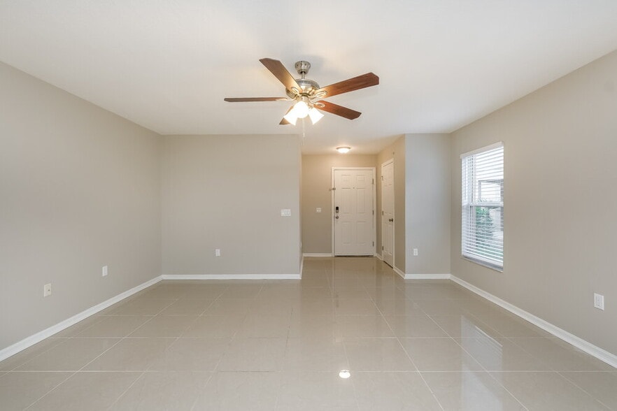 Building Photo - 11821 Mango Cross Ct