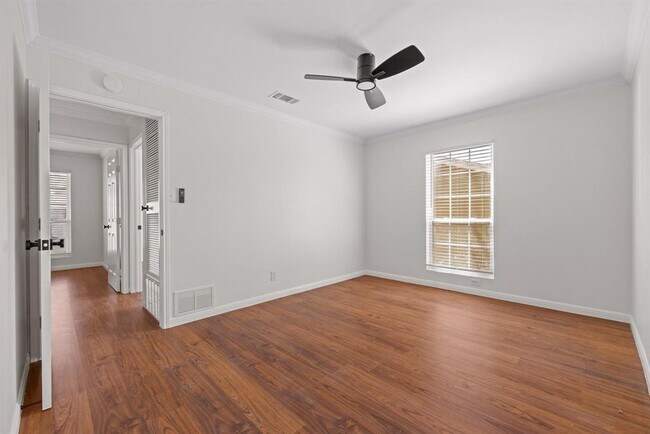 Building Photo - 5306 Basswood Ln