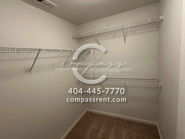 Building Photo - 2049 Brightleaf Way