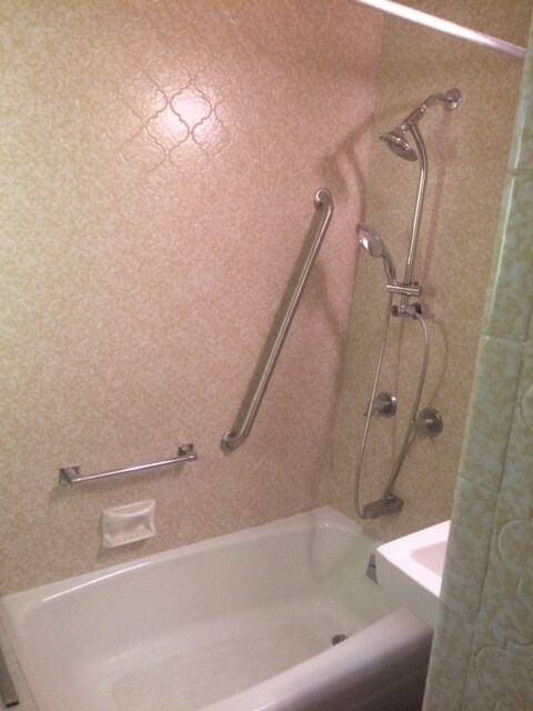 Building Photo - 52 Lawrence St