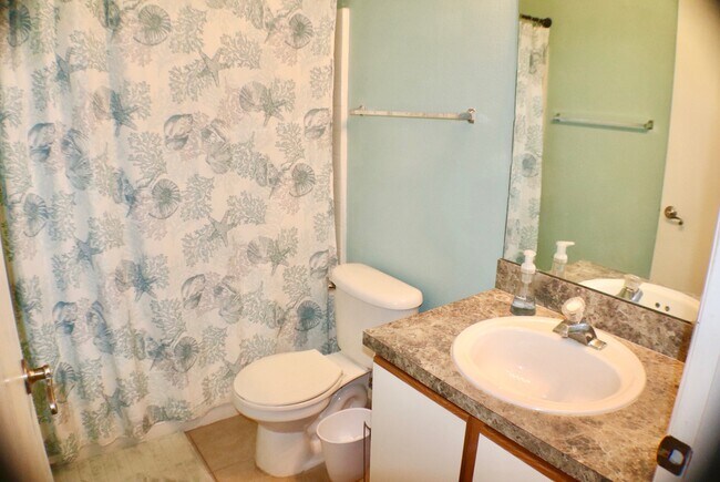 Building Photo - 135 Bailey Cir