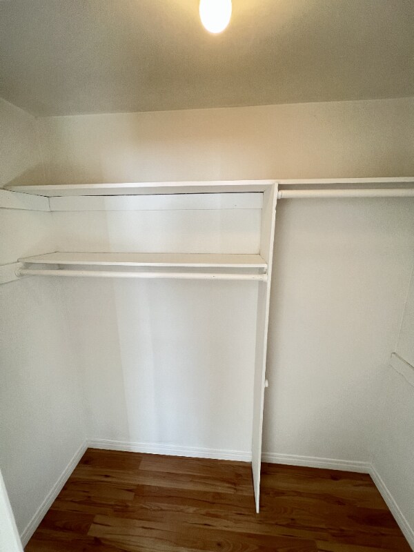 Building Photo - 14650 Saticoy St