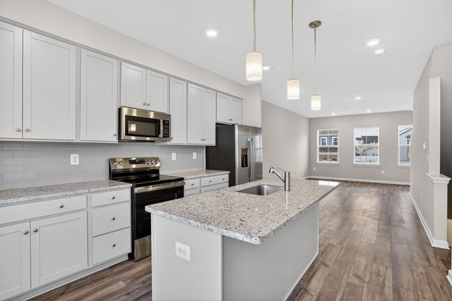 Building Photo - 23 Short Br Dr