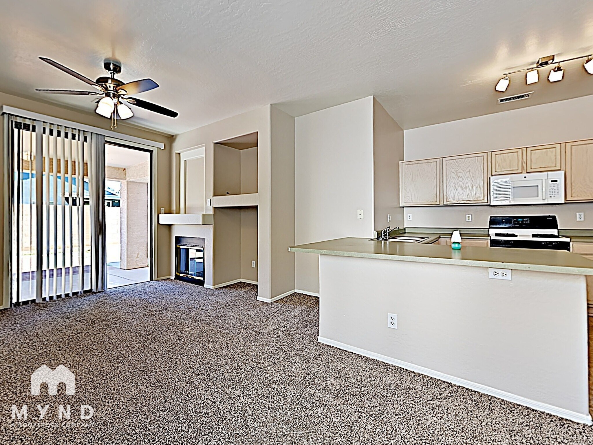 Building Photo - 11178 W Granada Rd