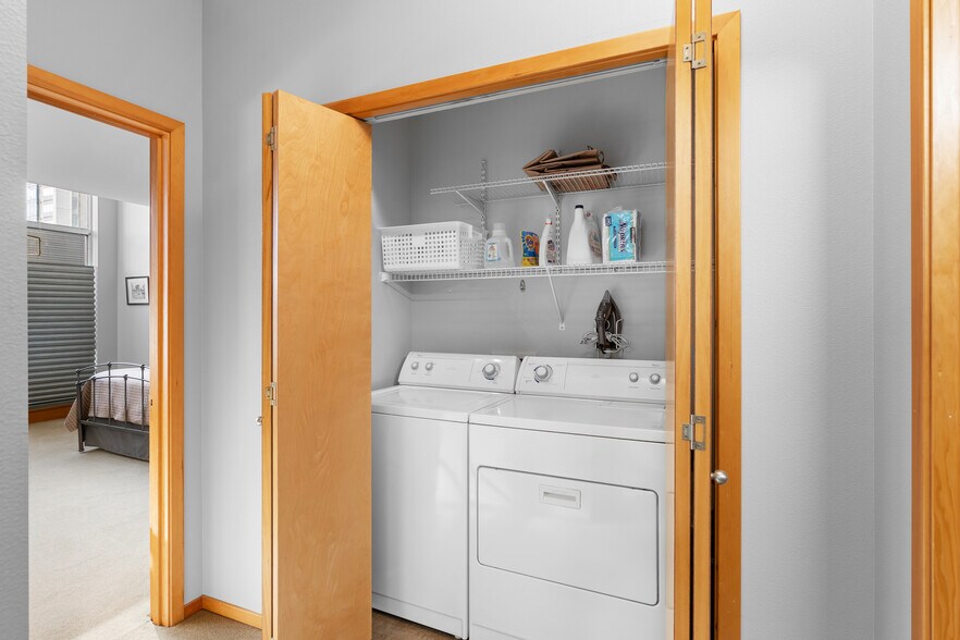 Building Photo - 1125 NW 9th Ave