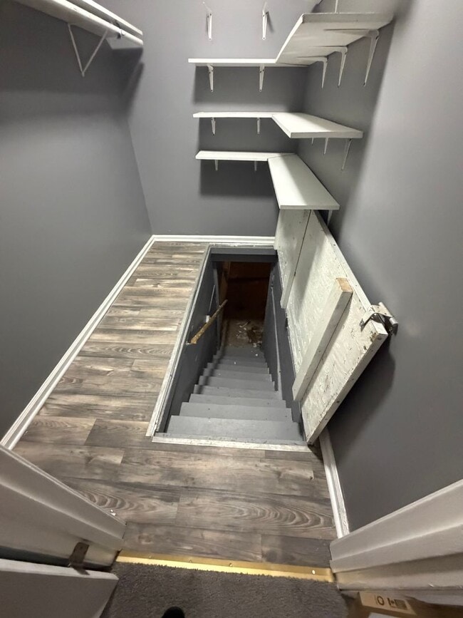 Building Photo - Freshly updated 3BR home!