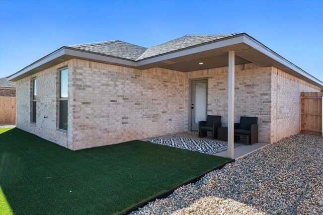 Building Photo - Everything you need is at 2133!!