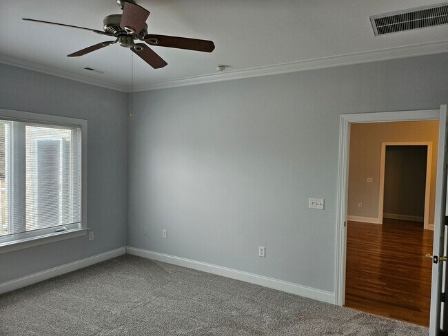 Building Photo - Southport - 3bedroom, 2 bath Townhouse