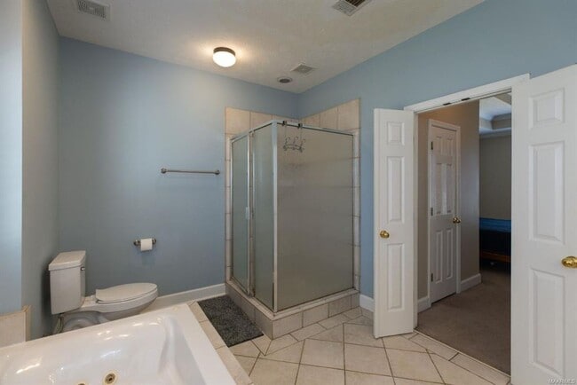 Building Photo - 510 Jasmine Trail