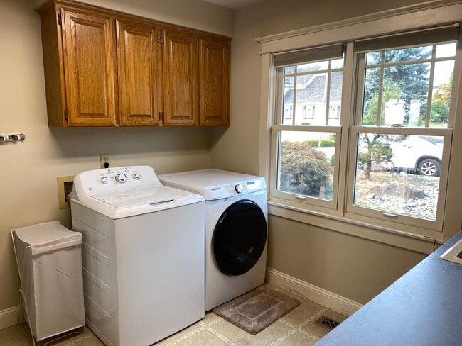 Building Photo - 4628 175th Ave SE