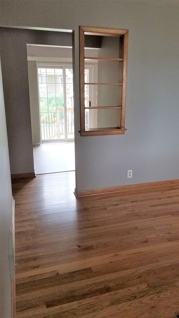 Building Photo - New Listing - Now Available!!