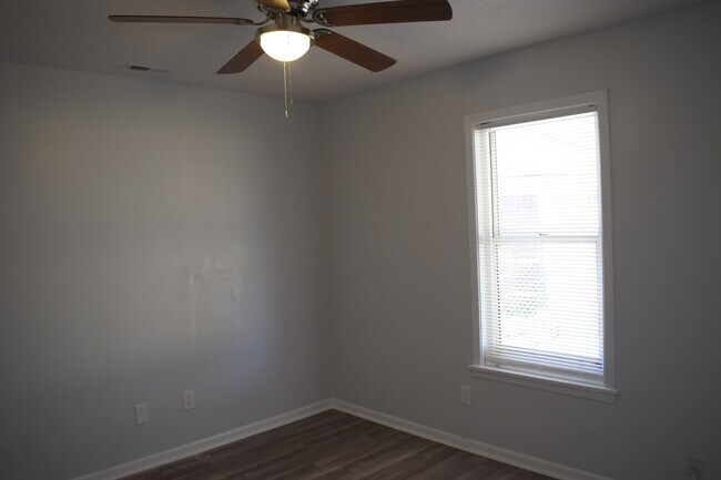 Building Photo - 1301 Kornegay Ave