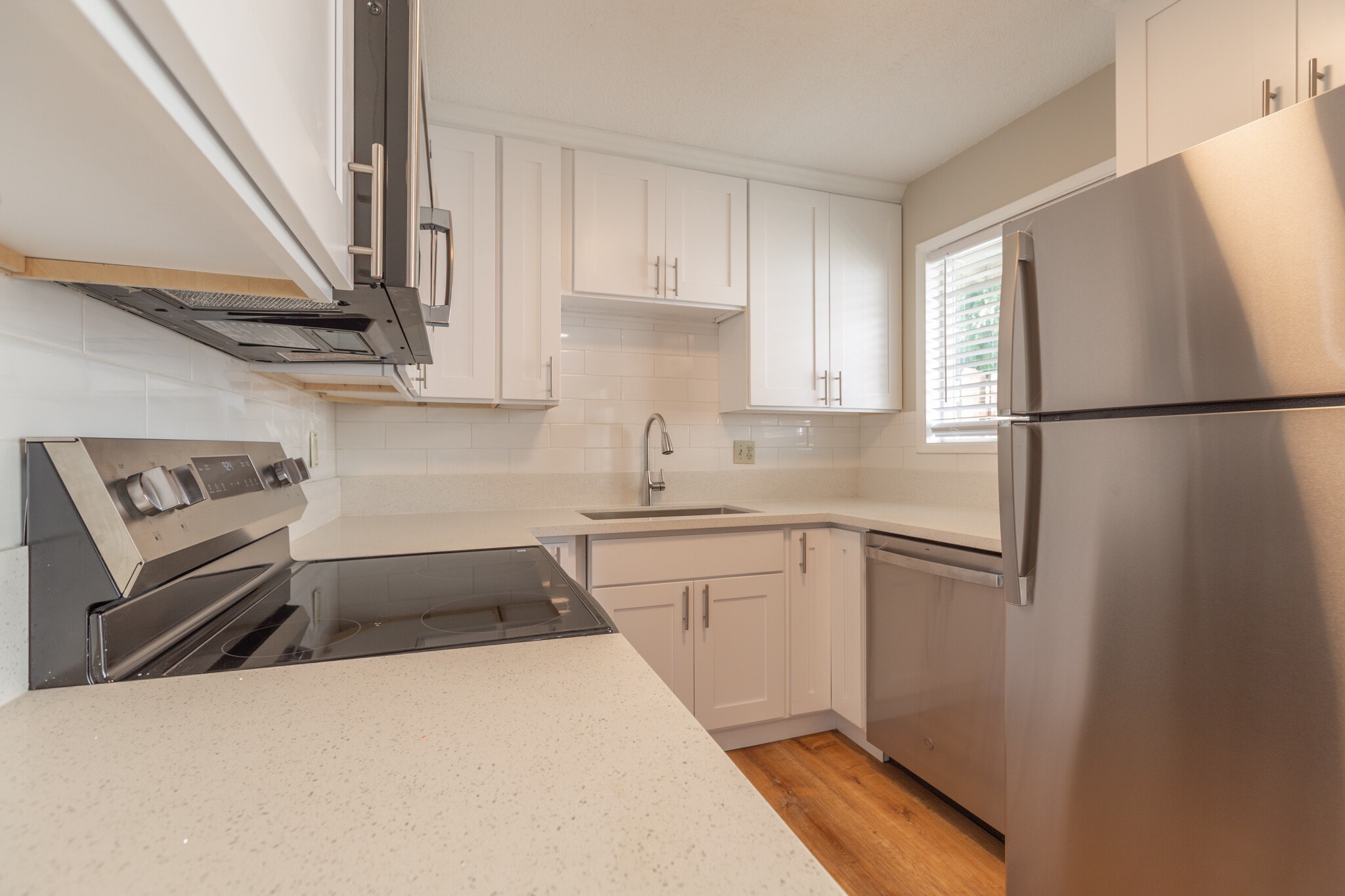 Building Photo - 2531 SE 27th Ave