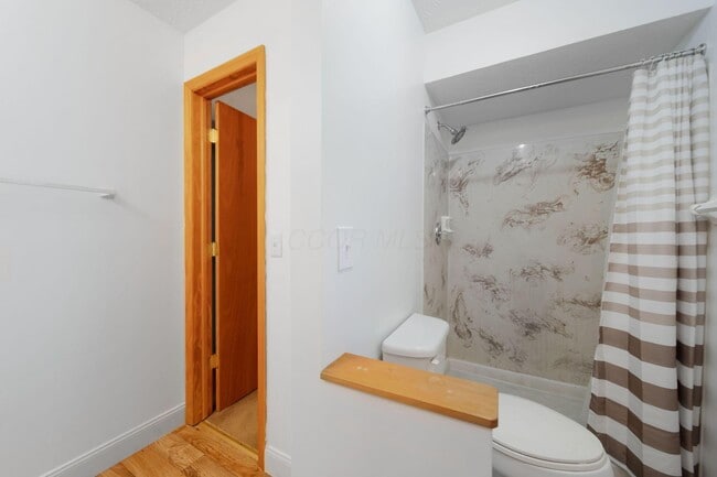 Building Photo - 921 Beechwood Rd