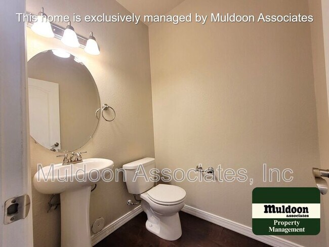 Building Photo - 254 Eclipse Dr