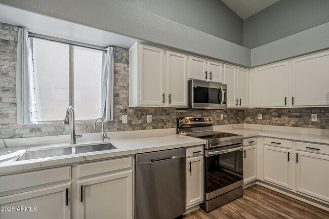 Building Photo - 11344 E Contessa St