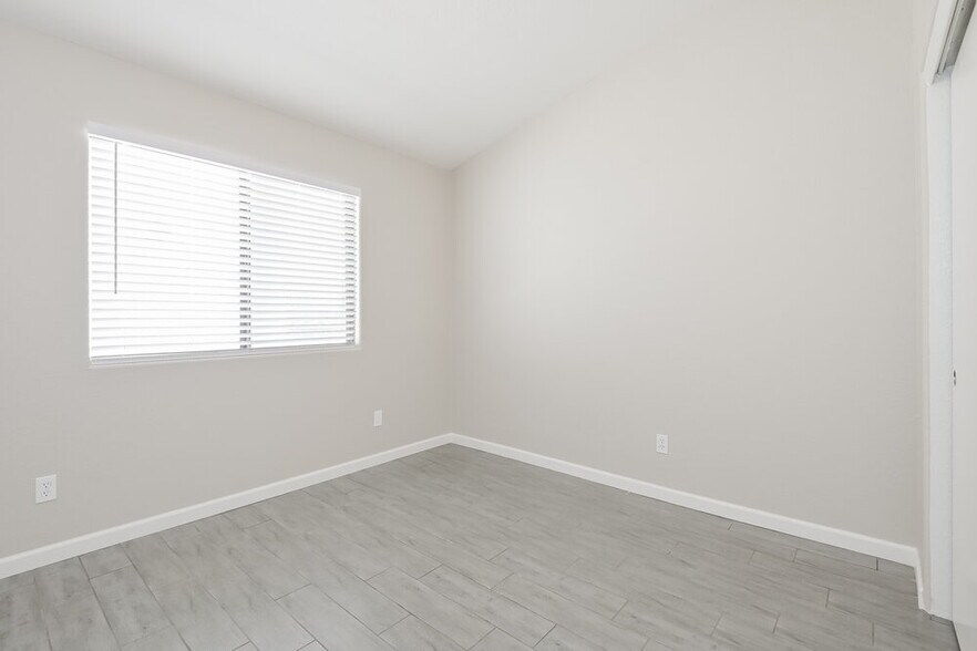 Building Photo - 8868 Hersey Way