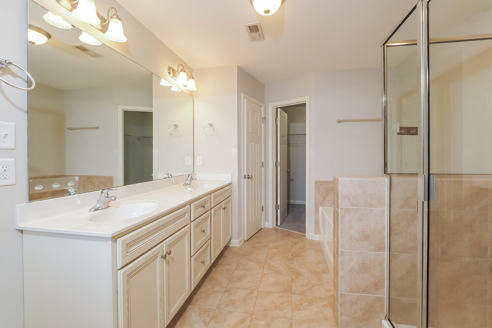 Building Photo - 101 Outwater Ridge Dr