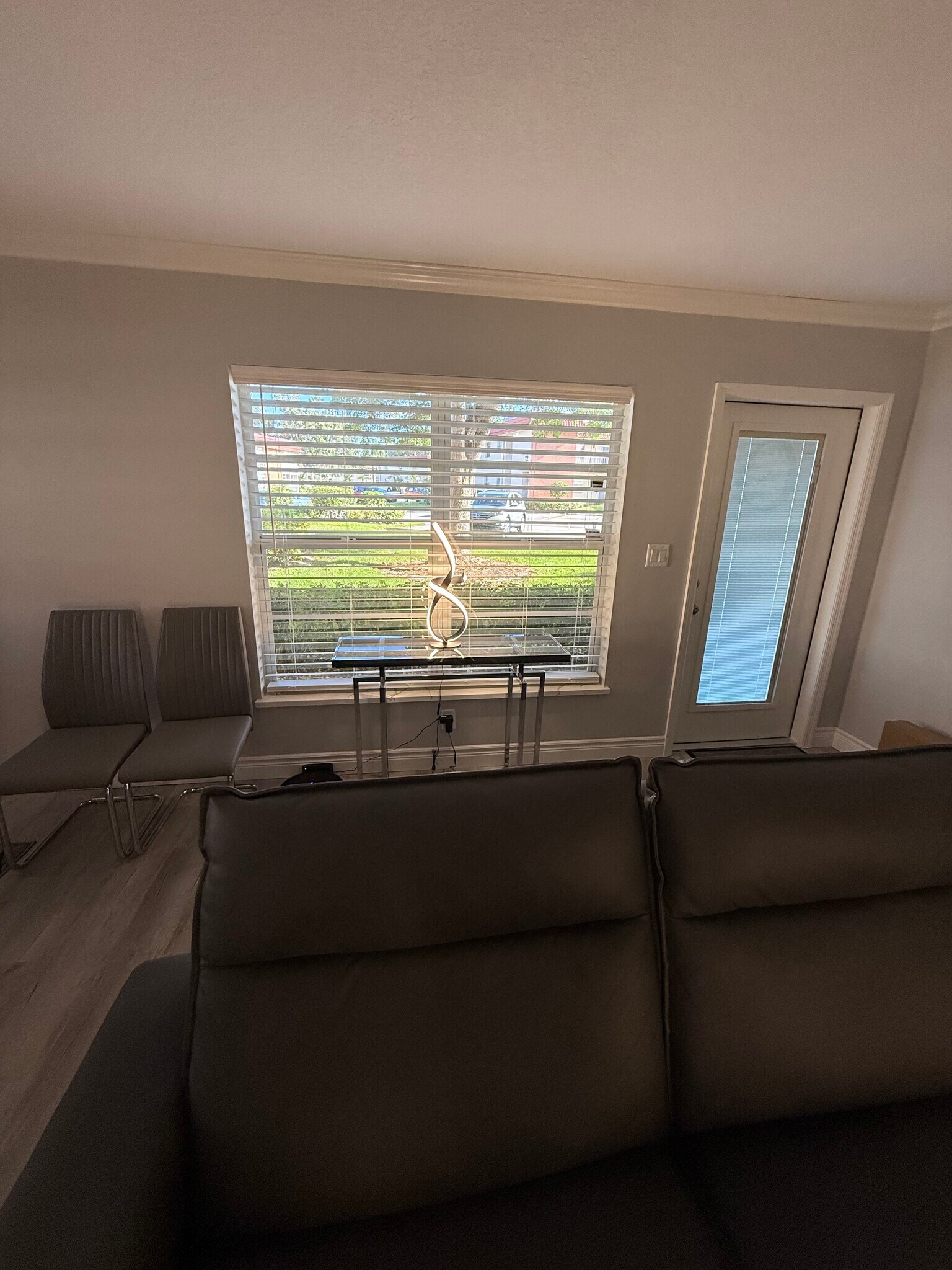 Glass entry table - 10 Vista Palm Ln