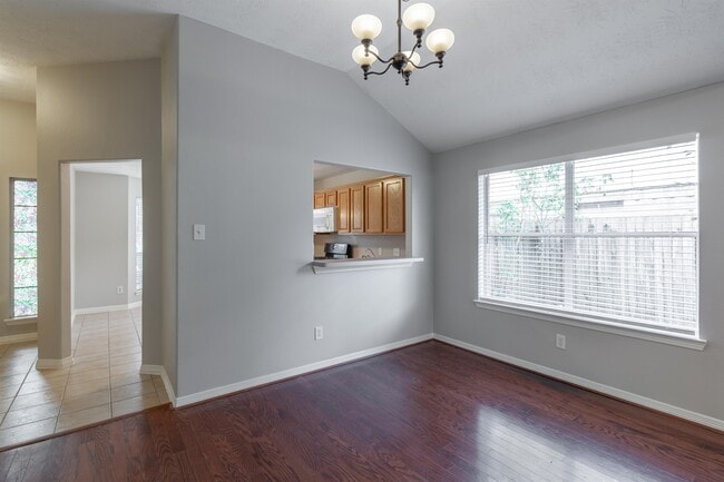 Building Photo - 4931 Tealgate Dr