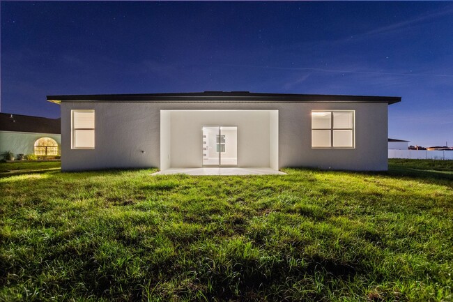 Building Photo - 1057 Sabine Pl