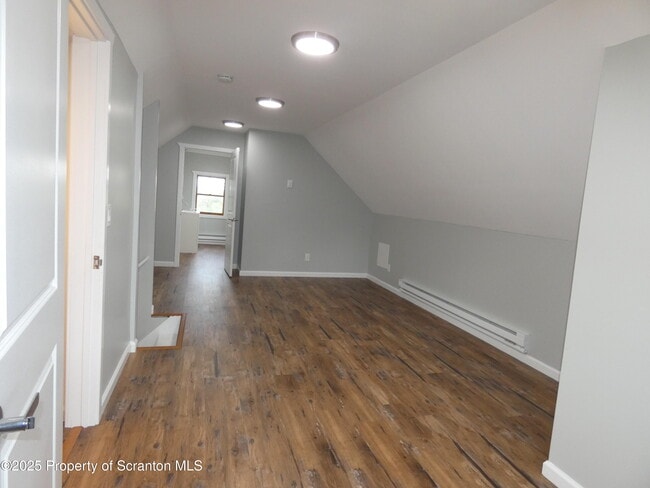 Building Photo - 620 Sanderson Ave