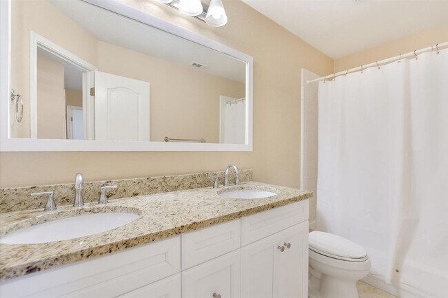 Building Photo - 7200 Quimper Ln