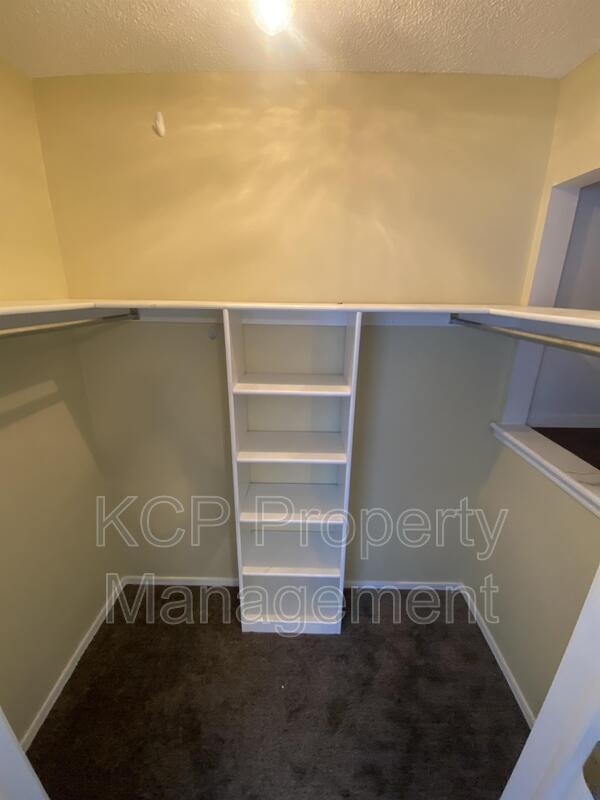 Building Photo - 2600 Brooken Hill Dr