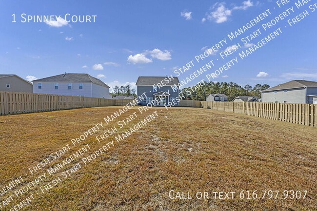 Building Photo - 1 Spinney Ct