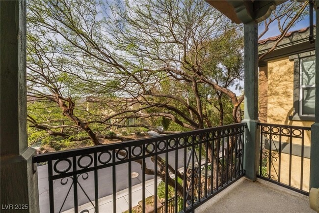 Building Photo - 7744 White Ginger Ave