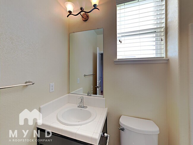 Building Photo - 2497 Ben Ali Wy