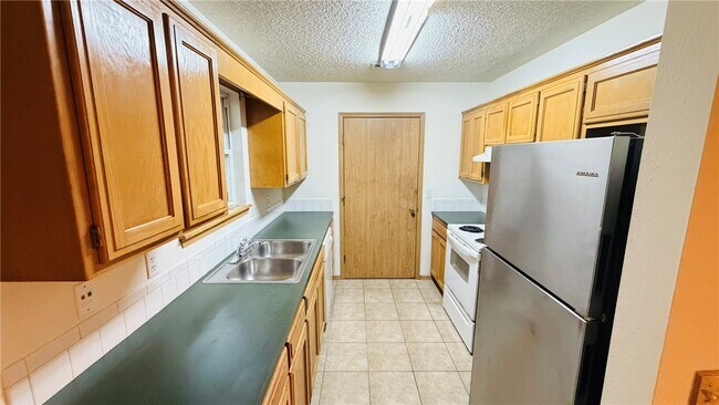 Building Photo - 42 Burnett Cir