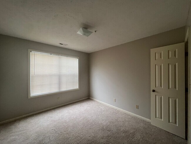 Building Photo - 309-4 Waterdown ~ The Crossings