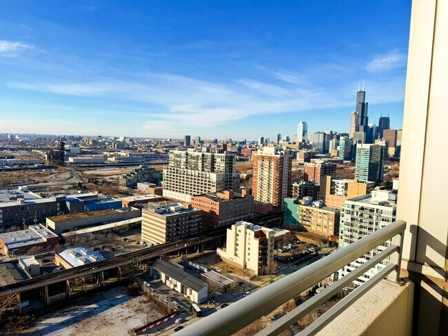 Building Photo - 1720 S Michigan Ave