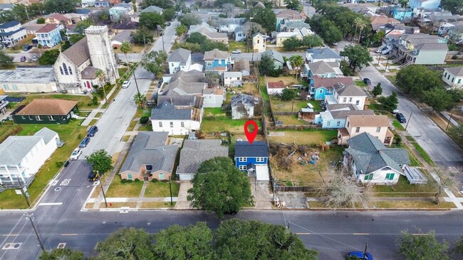 Building Photo - 1206 37th St